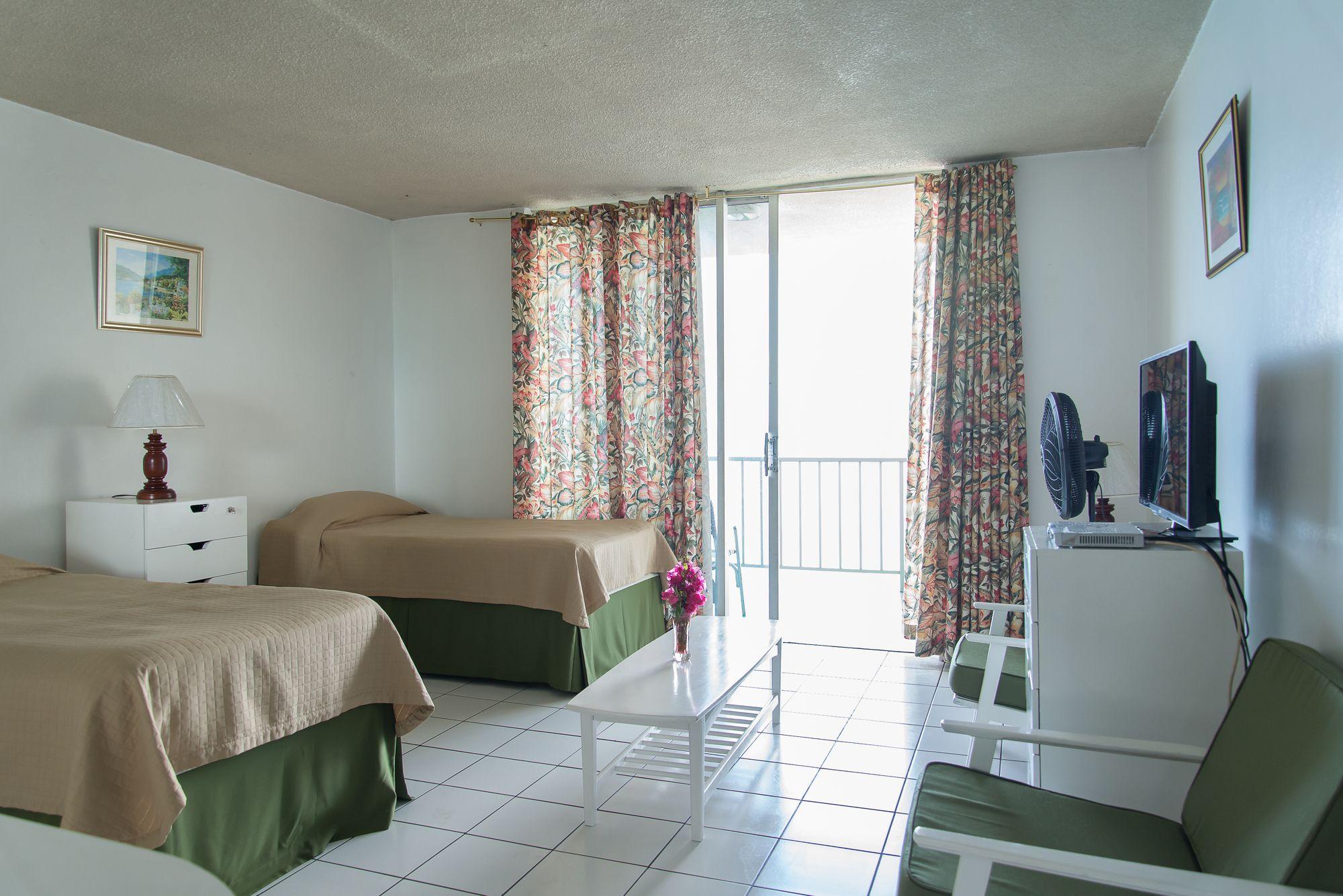 Montego Bay Club Apartments المظهر الخارجي الصورة